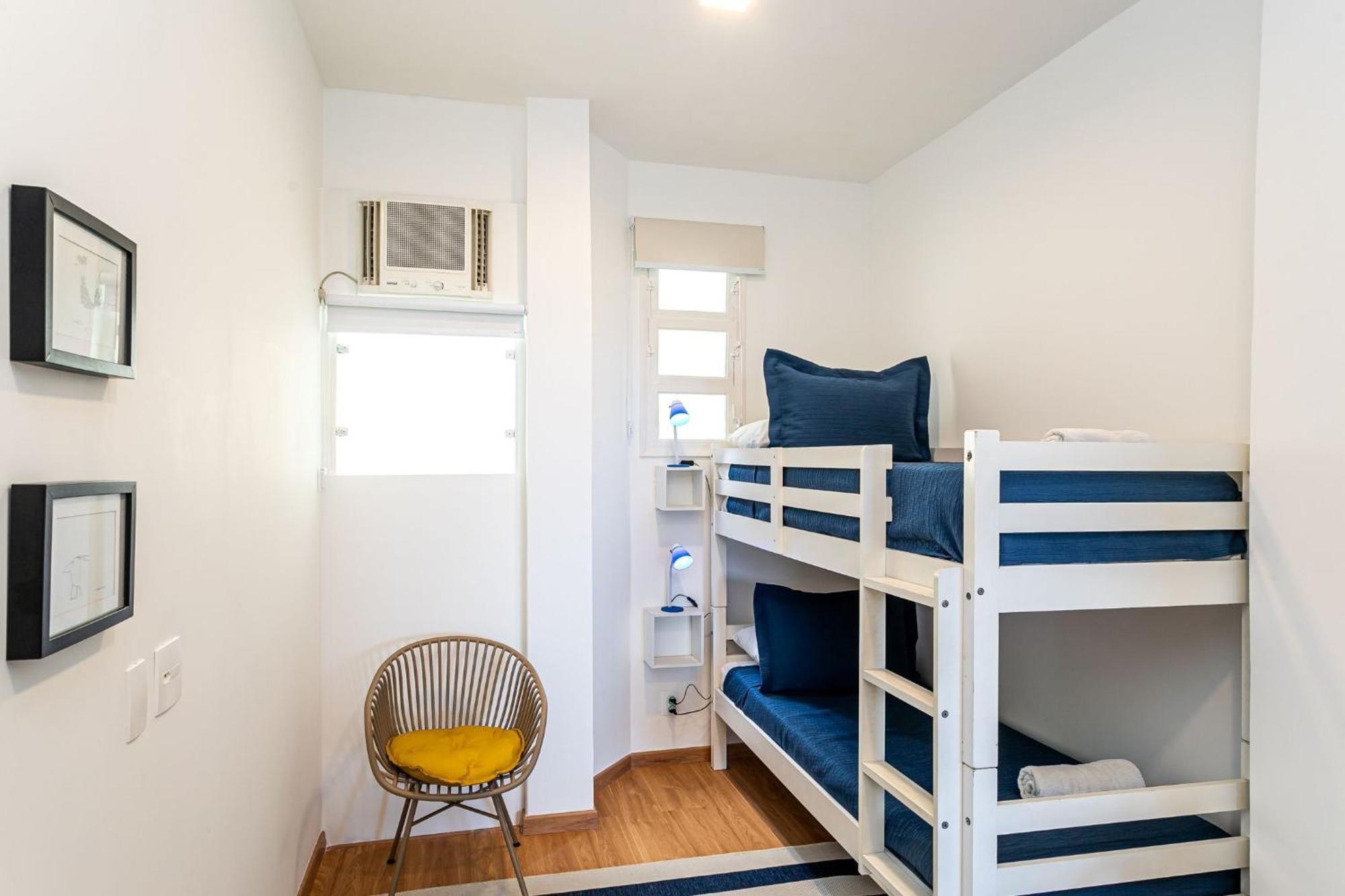 Apartamento Luxuoso 3qtos Vista Mar Em Copacabana | A 2440/515 *
