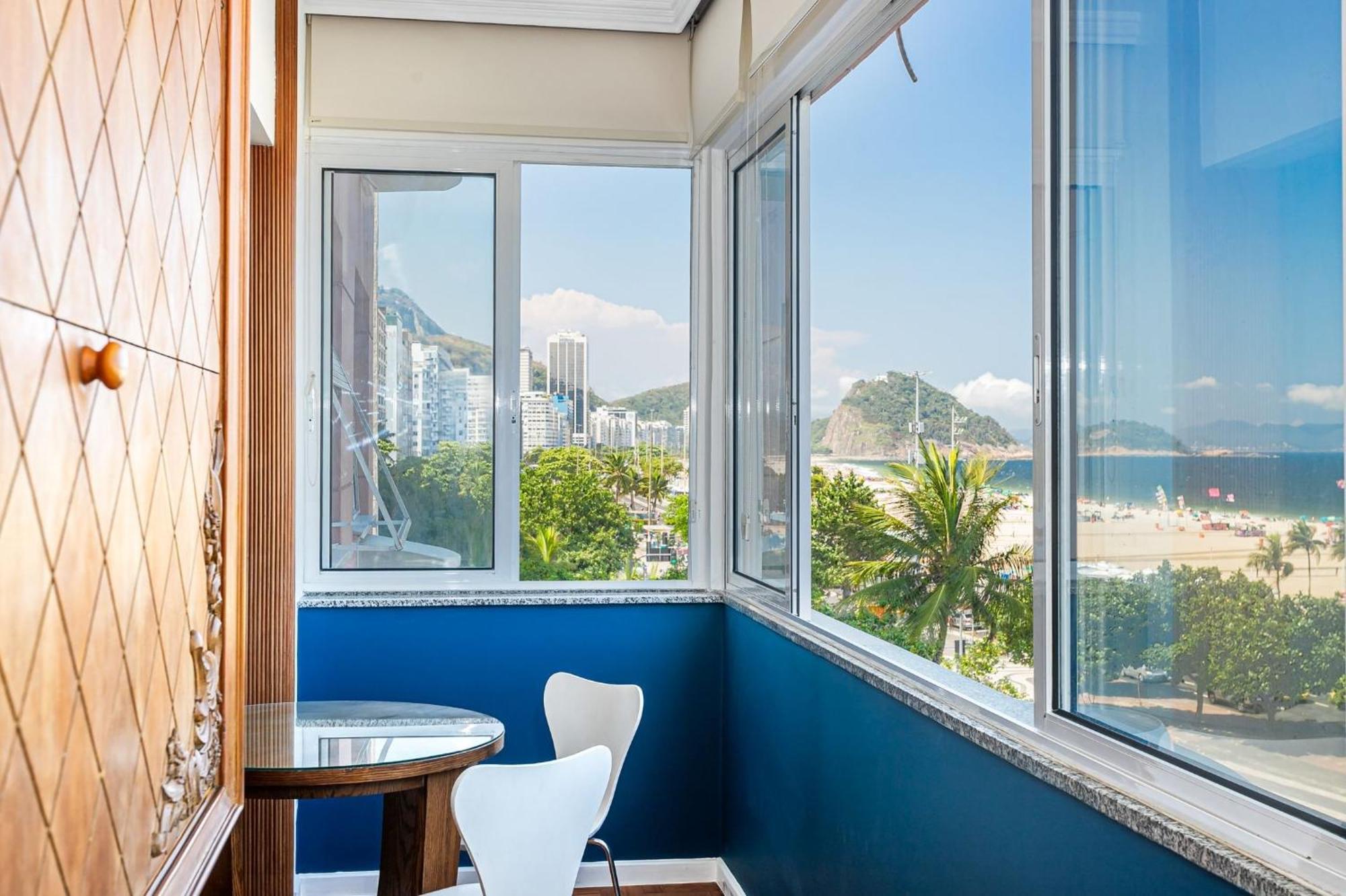 Apartamento Luxuoso 3qtos Vista Mar Em Copacabana | A 2440/515